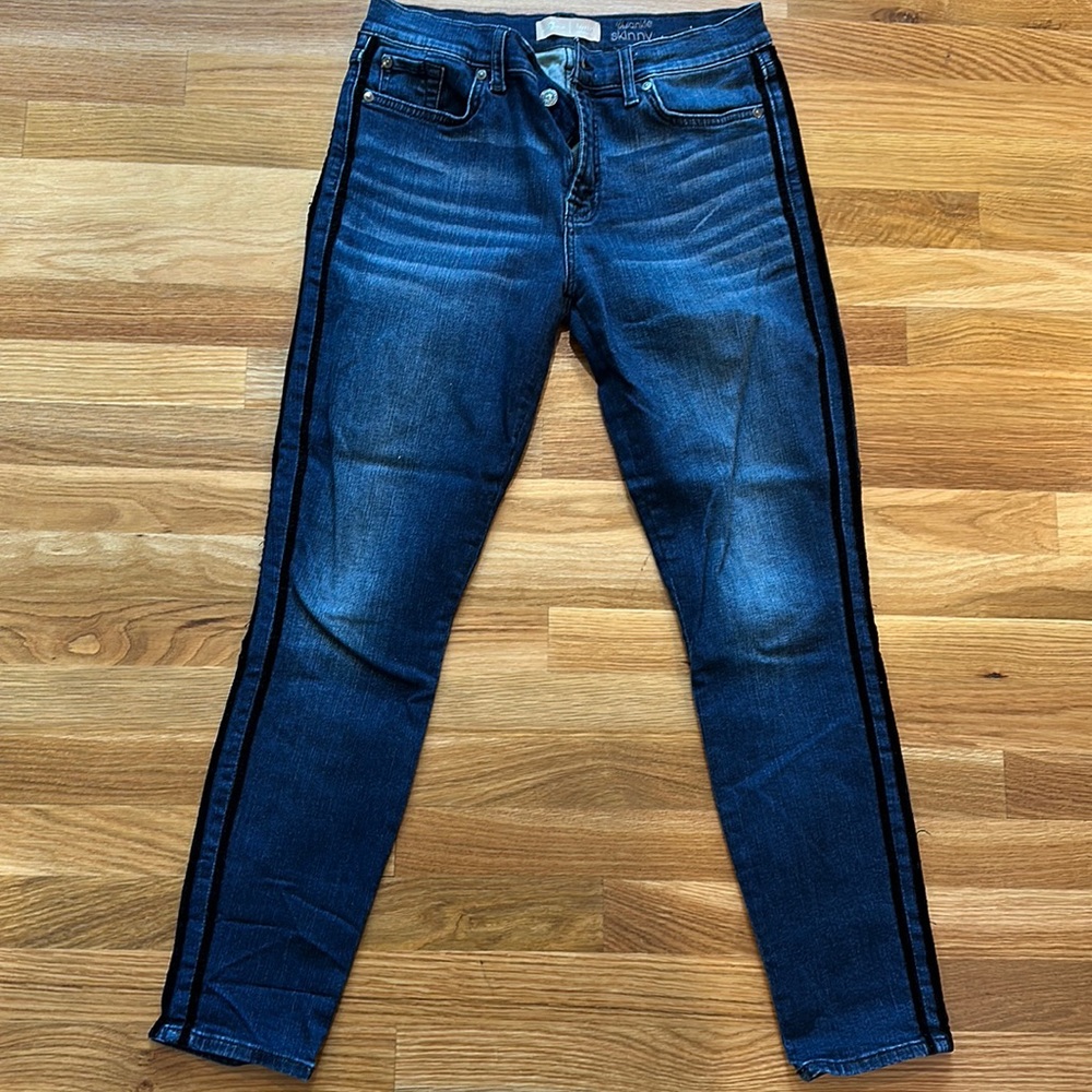 7 for all Mankind b(air) authentic the ankle skinny Jean size 30 w/ black detail
